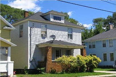 1st image of 927 Crosby St NW