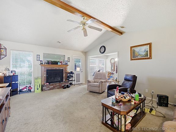 4th image of 1712 S 137th East Ave