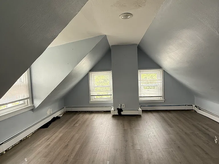 517 Wilde Ave #2 — Photo 9