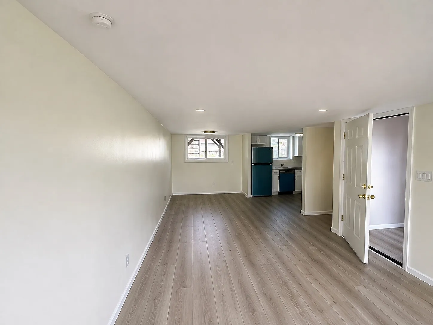2 bed, 950 sqft, $1,500 — Photo 4
