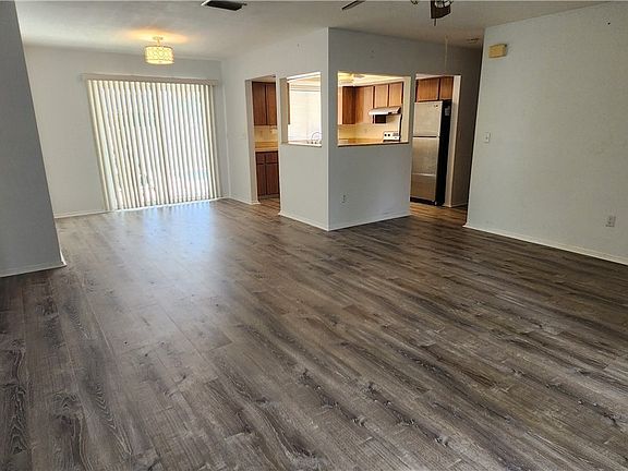 5th image of 4618 SW 7th Ave