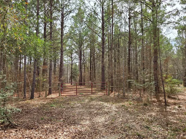 186 Blythe Rd, Lufkin, TX 75901