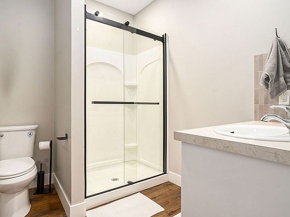 3rd image of 110 Washington Ave #110