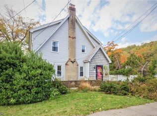 202 Harding Rd, Scotch Plains, NJ 07076