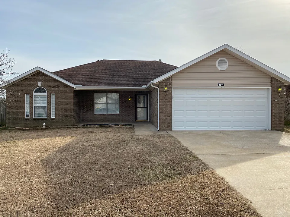 1011 Sunflower St