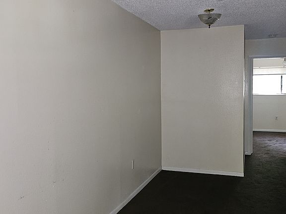 2nd image of 110 Carleton St