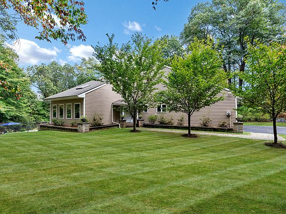 39 Quaker Hill Drive