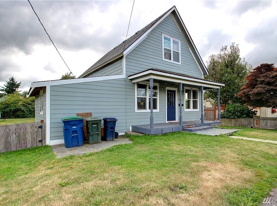Victorian style home on large double city lot. 