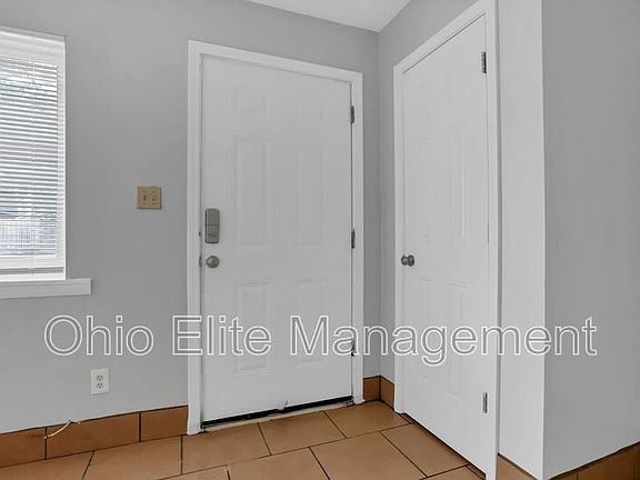 5th image of 2844 Baughman Ave