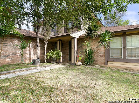 3rd image of 7522 Kentisbury Dr