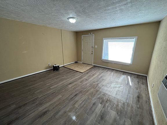 4th image of 4141 Galesburg St