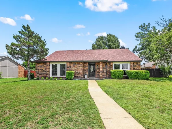 501 Pico St, Cedar Hill, TX 75104