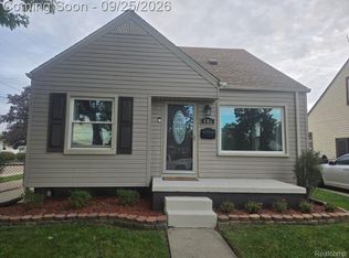 486 Lincoln Ave, Lincoln Park, MI 48146