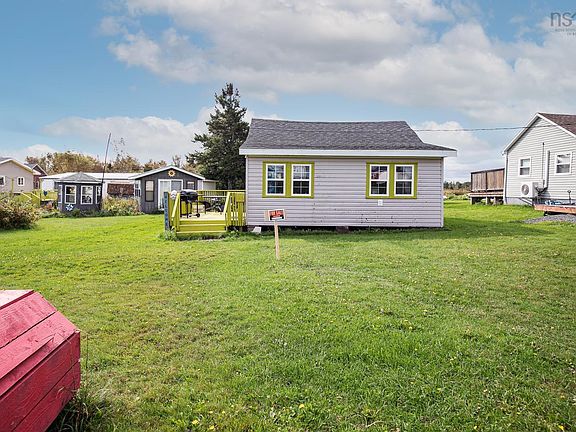 4th image of 96 Heather Beach Rd