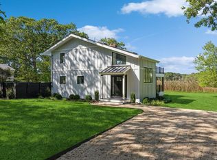 21 Old Main Rd, Quogue, NY 11959