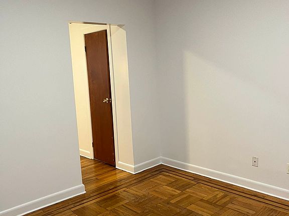 4th image of 32-56 41st St #2E