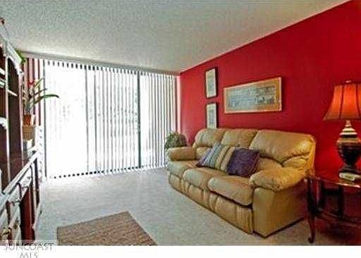 1st image of 220 Belleview Blvd APT 110
