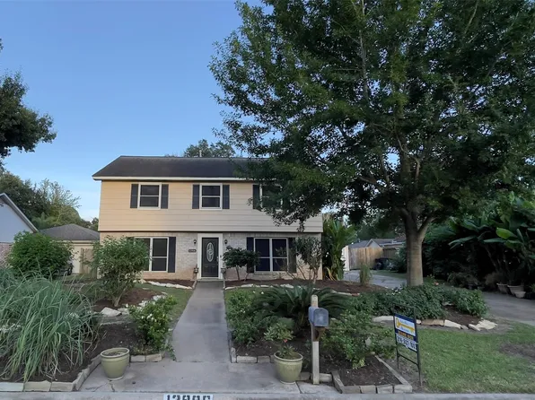 12906 Shady Knoll Ln, Cypress, TX 77429