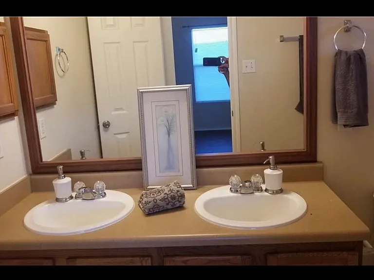 5708 Colinton Ave — Photo 5