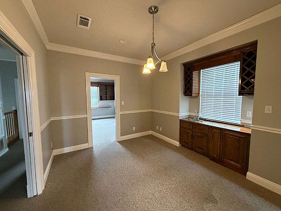 4th image of 4300 Bayou Blvd Suite 7