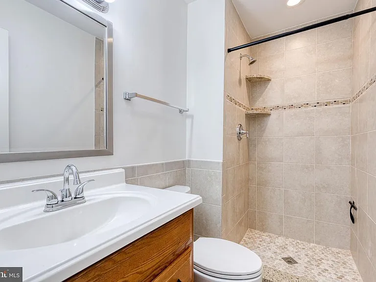 1632 Angus Ct — Photo 11