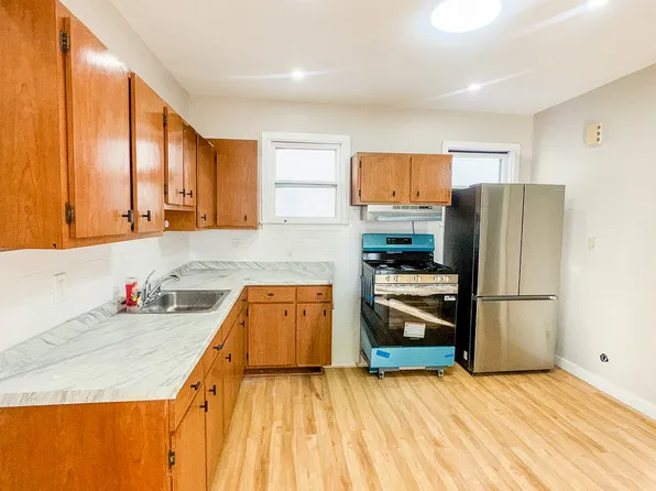 249 Hough Ave, Bridgeport, CT 06608