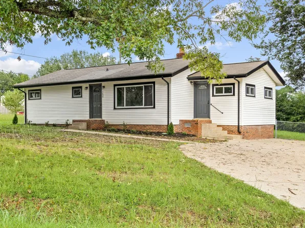 1499 N Liberty Church Rd, Clarksville, TN 37042