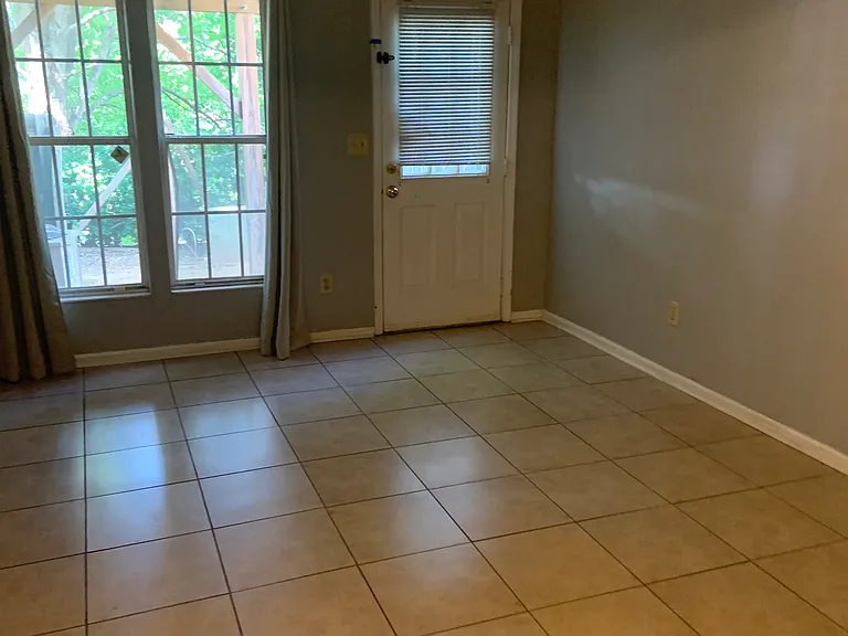 654 Lex Dr — Photo 8