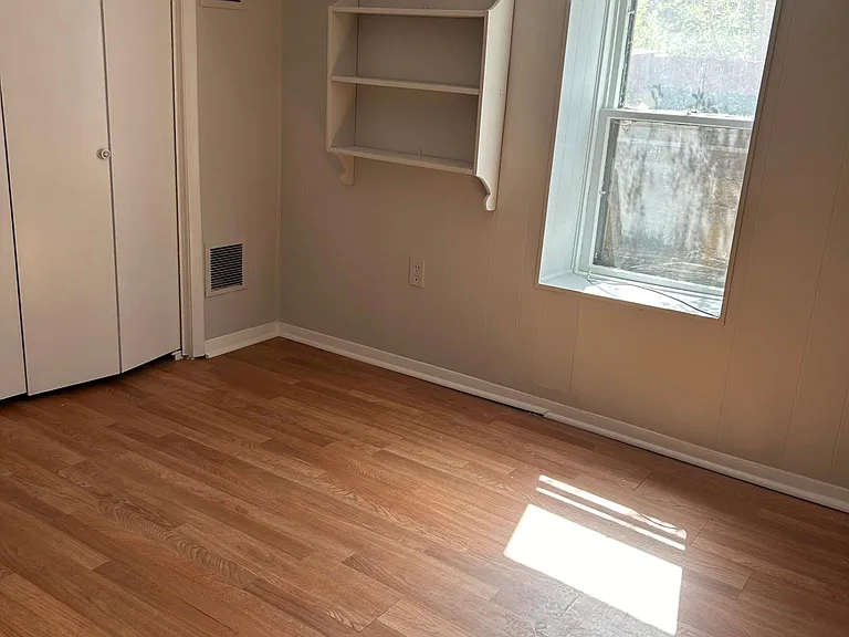 Living Room, built in shelves