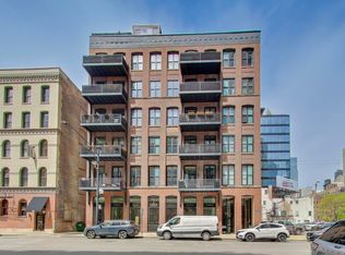 154 W Hubbard St #304, Chicago, IL 60610