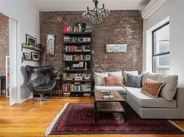 943 Saint Marks Ave #4C, Brooklyn, NY 11213