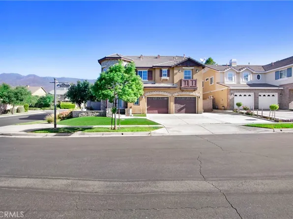 15562 Sicily Ln, Fontana, CA 92336