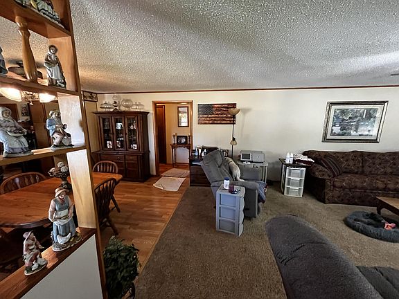 2nd image of 10022 Cottontail Ln