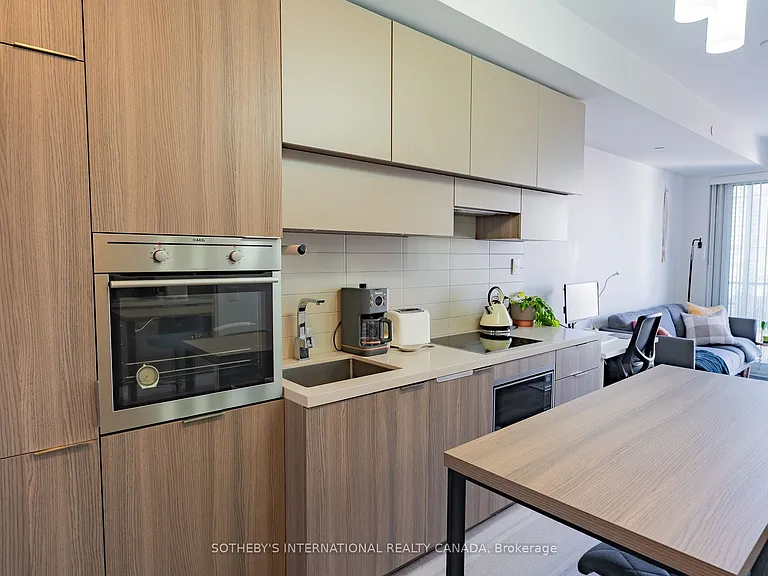 8 Eglinton Ave E #1710 — Photo 5