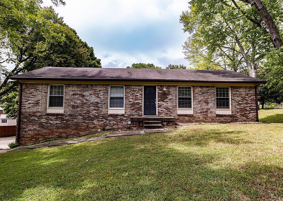 1st image of 205 Lady Marion Dr