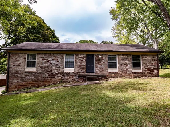 205 Lady Marion Dr, Clarksville, TN 37042