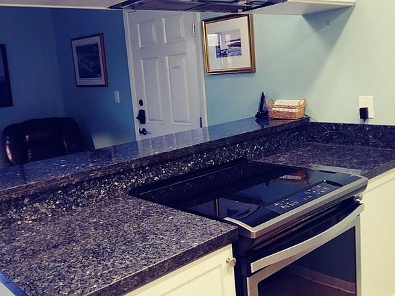 4th image of 6608 Padre Blvd
