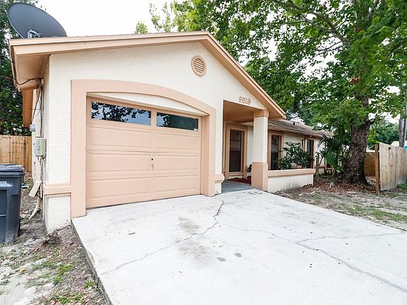 2nd image of 9519 Baytree Ct