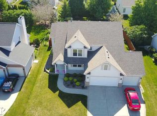 1303 Tearose Ln, Bloomington, IL 61704