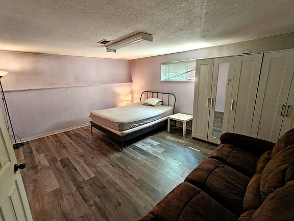 5th image of 2503 E 27th Ave