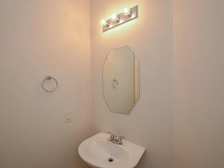 17407 S Sienna Cove Ln — Photo 42