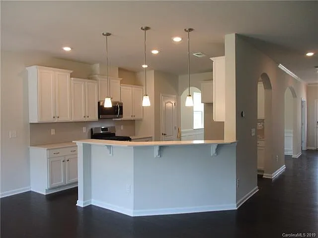 2230 Killian Creek Dr — Photo 6