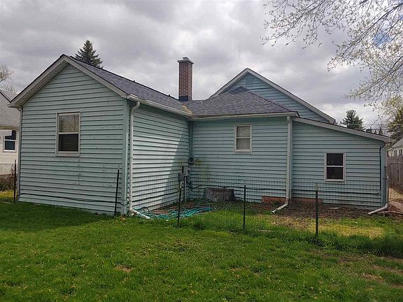 2nd image of 1816 Burnham St