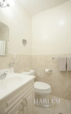 Rented by Compass | media 33