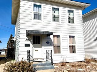 519 Fremont St, Algoma, WI 54201
