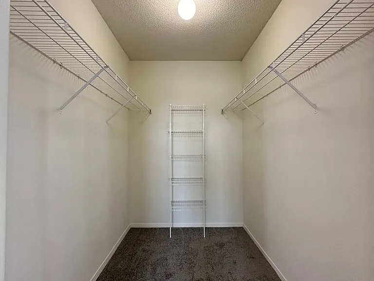 Hamilton at Turman Farms Apartments — Photo 24