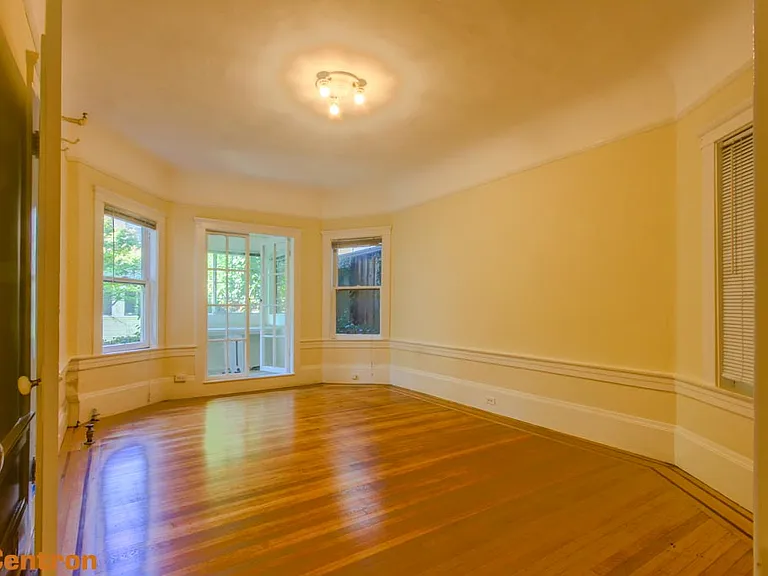 1440 Clay St #2A — Photo 3