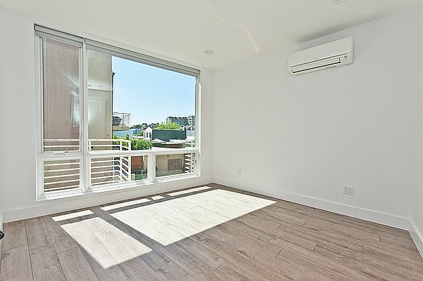 1st image of 25-35 18th St #2-A