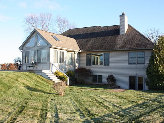 2nd image of 61644 Windridge Ct