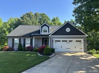 301 Emmanuel Ct, Valley Park, MO